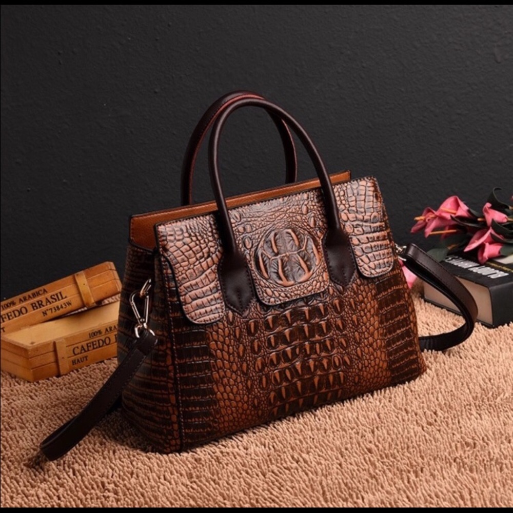 Genuine leather women’s bag